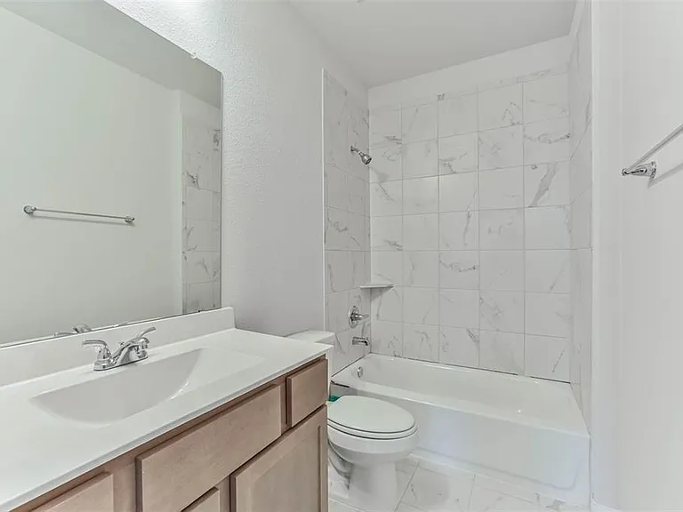 704 Ocean Palms Dr — Photo 26