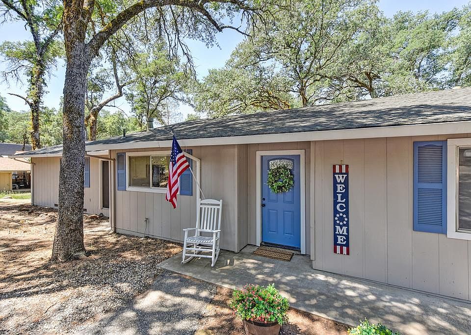1st image of 12741 Torrey Pines Dr