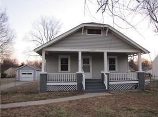 9059 E 65th St, Raytown, MO 64133