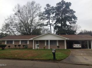 2187 Rustwood Dr, Biloxi, MS 39532