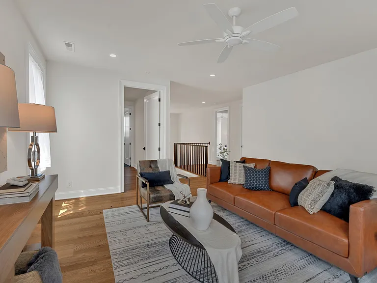 4411 Westlawn Dr — Photo 34