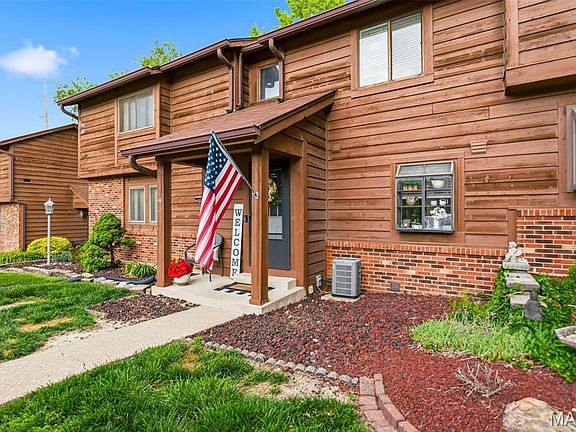4th image of 44 Cedar Grove Ct #B