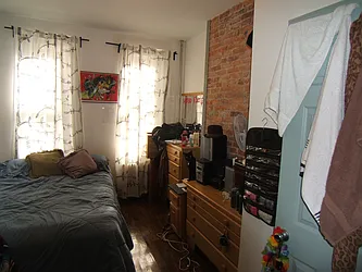 Rented by Joel Weisz, LREB