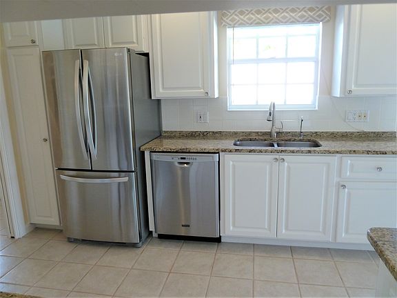 5th image of 8201 SE Paurotis Ln