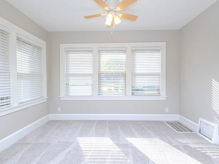 4615 Kingman Blvd #1 — Photo 5
