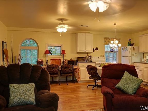 5th image of 220 Wolf Creek Trl