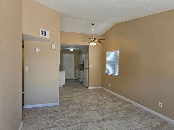 2nd image of 627 E Knoll St APT 1