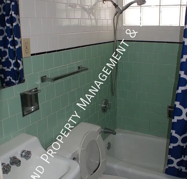 291 Pulaski Blvd #1R — Photo 6