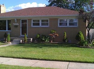 21019 Fairview Dr, Dearborn Heights, MI 48127