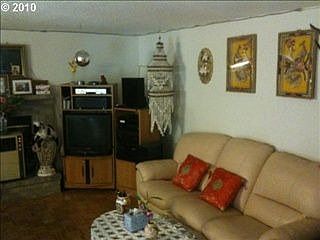 2nd image of 11917 NE 47th St