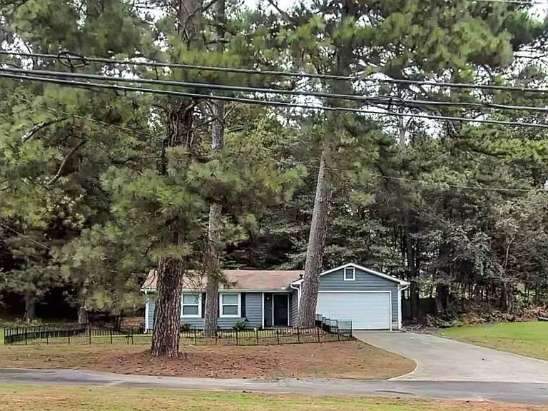 3823 Lawrenceville Suwanee Rd — Photo 24