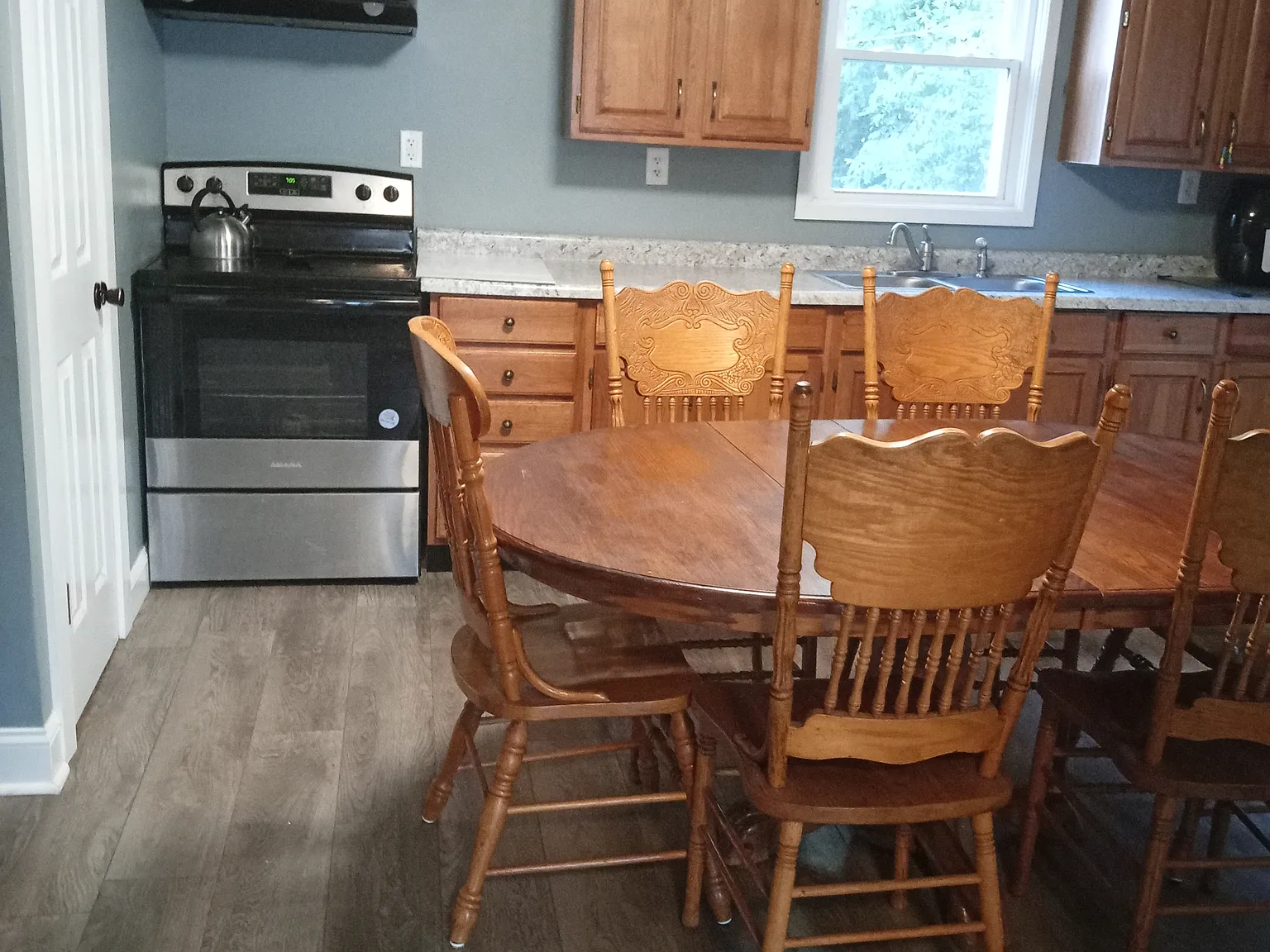 4 bed, 1326 sqft, $1,950 — Photo 2