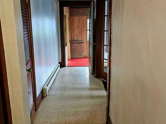 5th image of 8 Fairview Ave #1