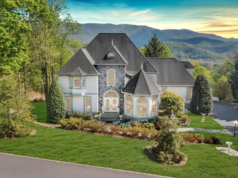 1st image of 7026 Campbell Dr