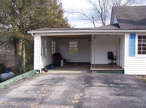 5th image of 307 Oak St