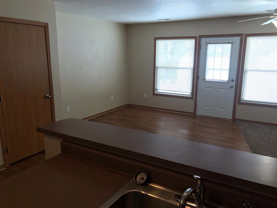 Coat closet storage