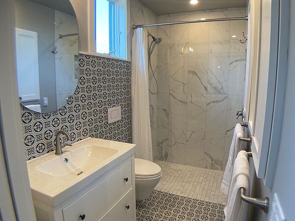 Modern design with lots of storage