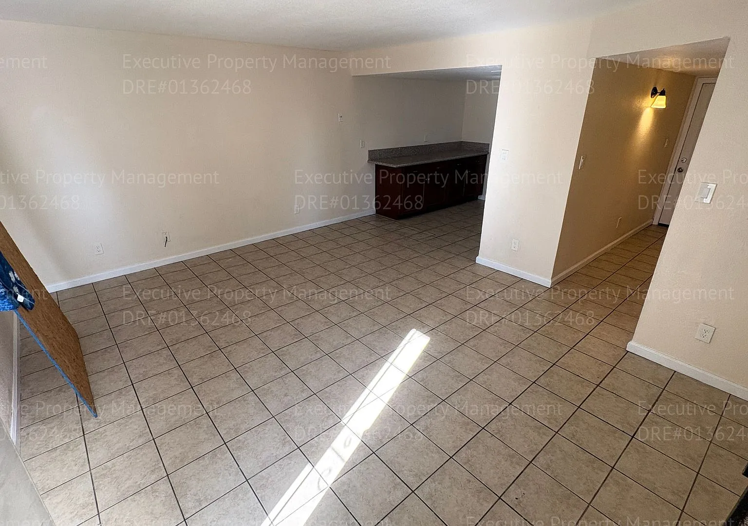 612 8th St — Photo 3