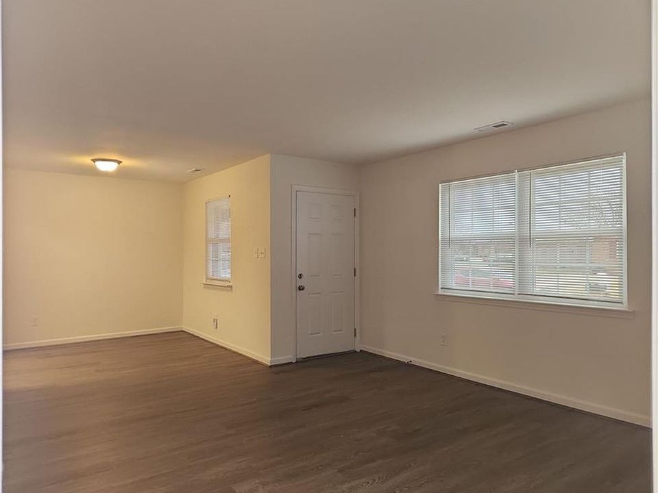 2nd image of 6133A Brookwood Dr