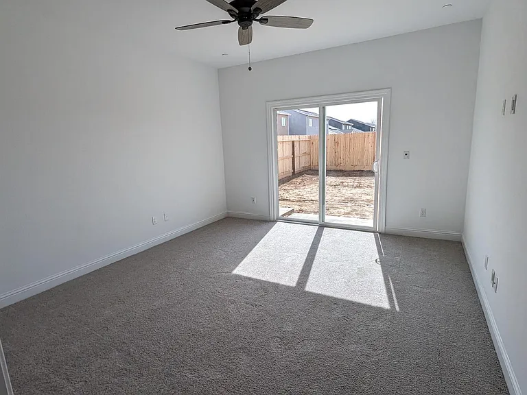 6683 E Liberty Ave — Photo 36