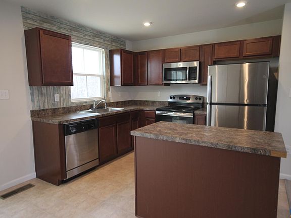 3rd image of 87 Oland St