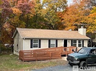 35 Shortridge Rd, Albrightsville, PA 18210
