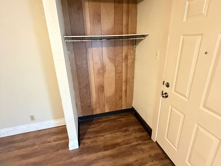618 Windsor Rd #1 — Photo 3