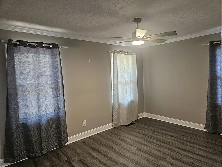 1818 Cherokee Dr — Photo 12