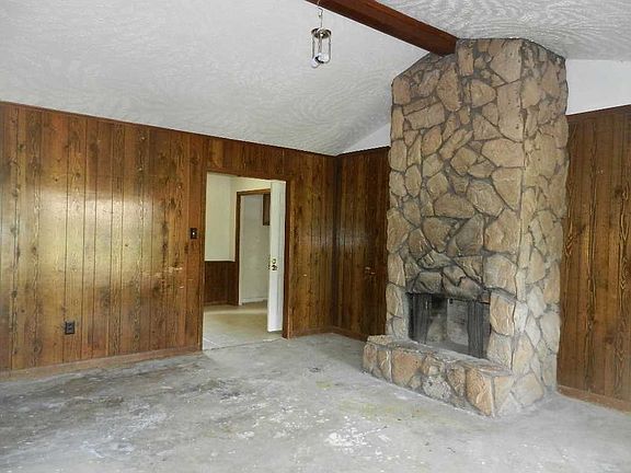 4th image of 4953 Oak Creek Dr