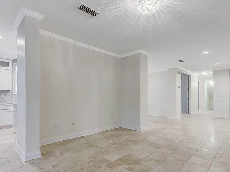 156 Hidden Palms Ln #102 — Photo 6