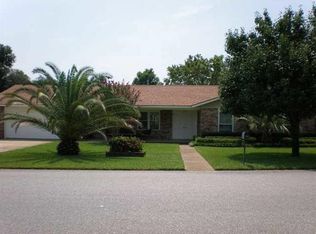 125 Nandina Dr, Gulf Breeze, FL 32561