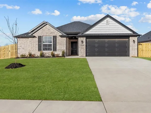 1103 Harvest Ave, Lowell, AR 72745