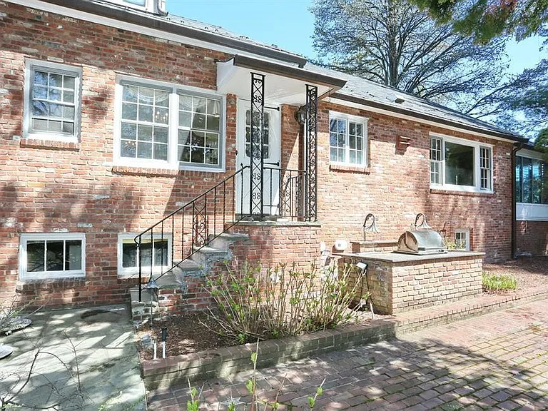 328 W Ridgewood Ave — Photo 45