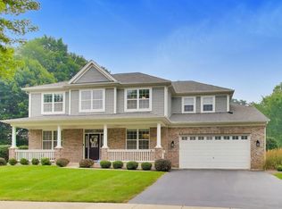 2460 Savanna Dr, Wauconda, IL 60084