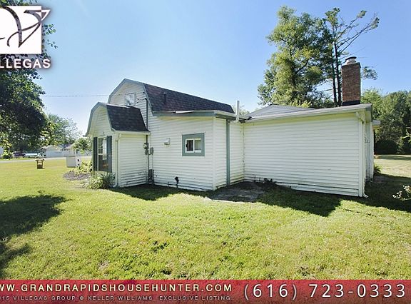 3rd image of 17797 Simmons Ave NE