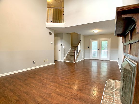 3rd image of 3324 Mallard Dr