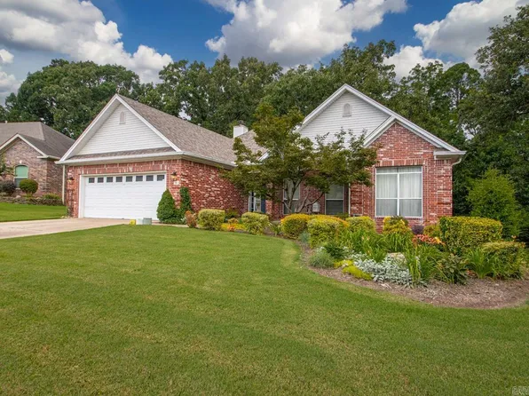 61 Bouresse Dr, Little Rock, AR 72223