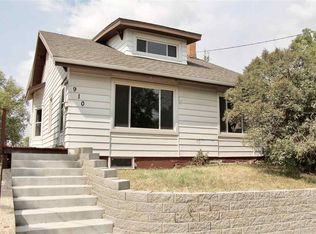 910 4th St SE, Minot, ND 58701