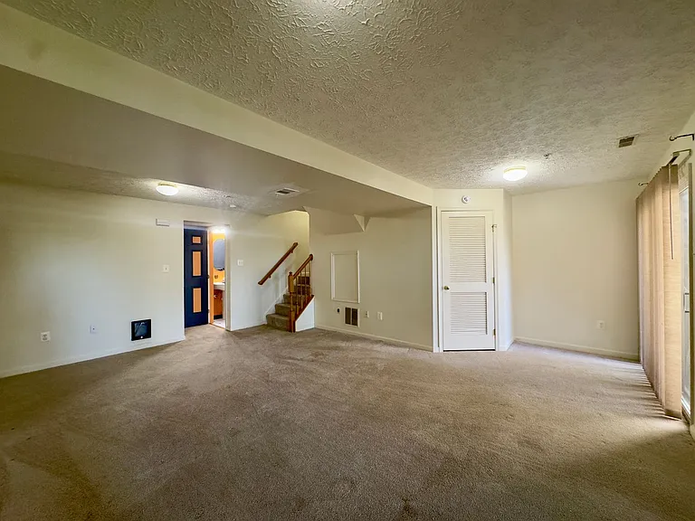 537 Macintosh Cir — Photo 10