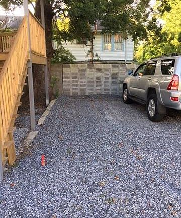 3rd image of 3733 S Prieur St #B