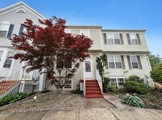 96 Denny Cir, Newark, DE 19702