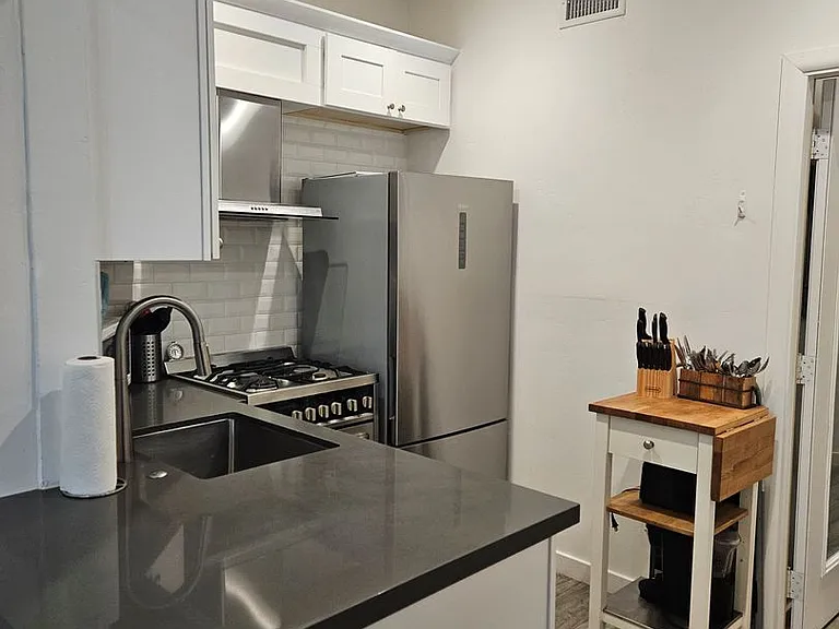 540 Orange Ave — Photo 9