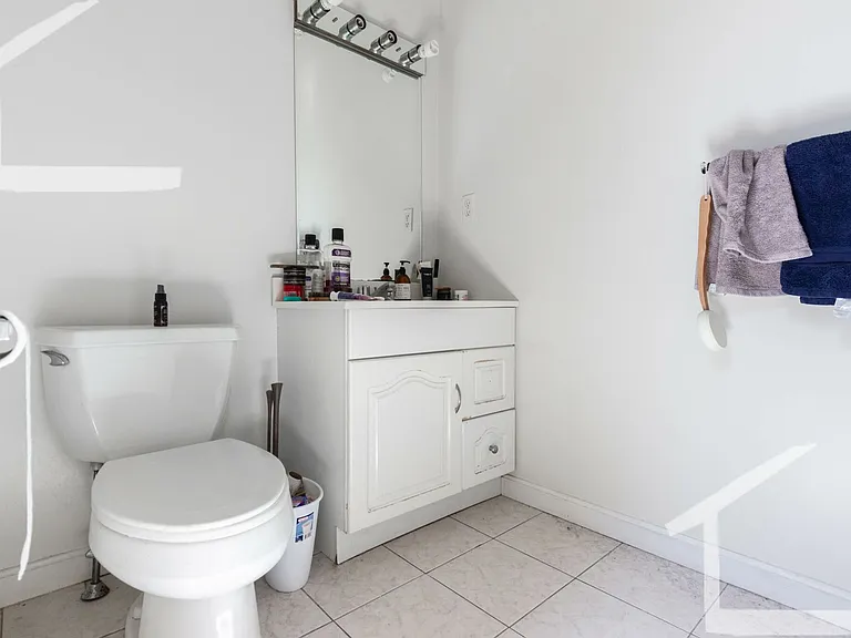 258D Allston St #D — Photo 8