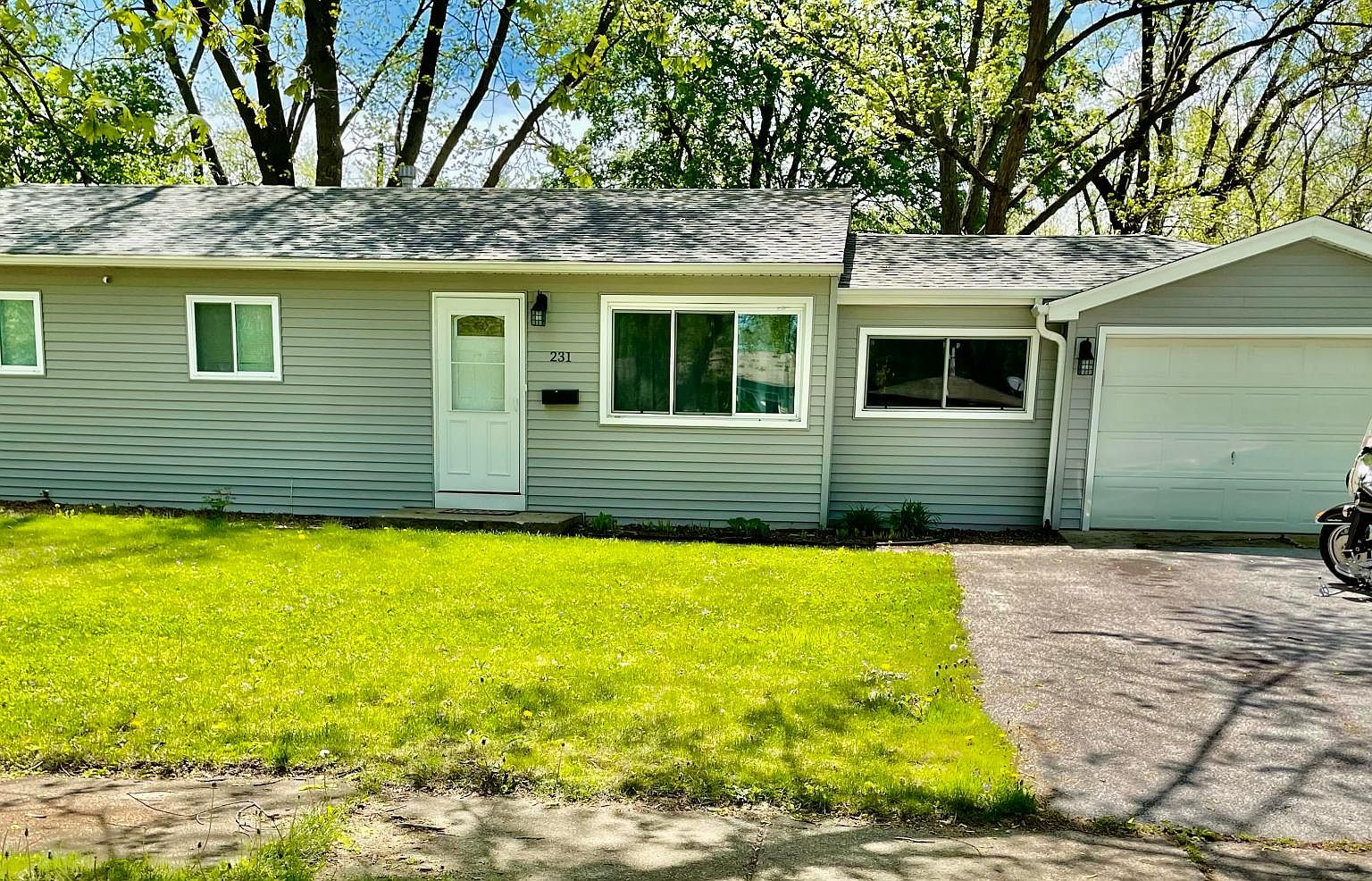 231 W 35th St, Steger, IL 60475 Zillow