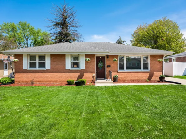 1212 N May St, Joliet, IL 60435