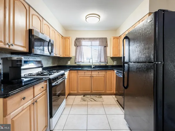 175 Ford Ave, West Deptford, NJ 08096