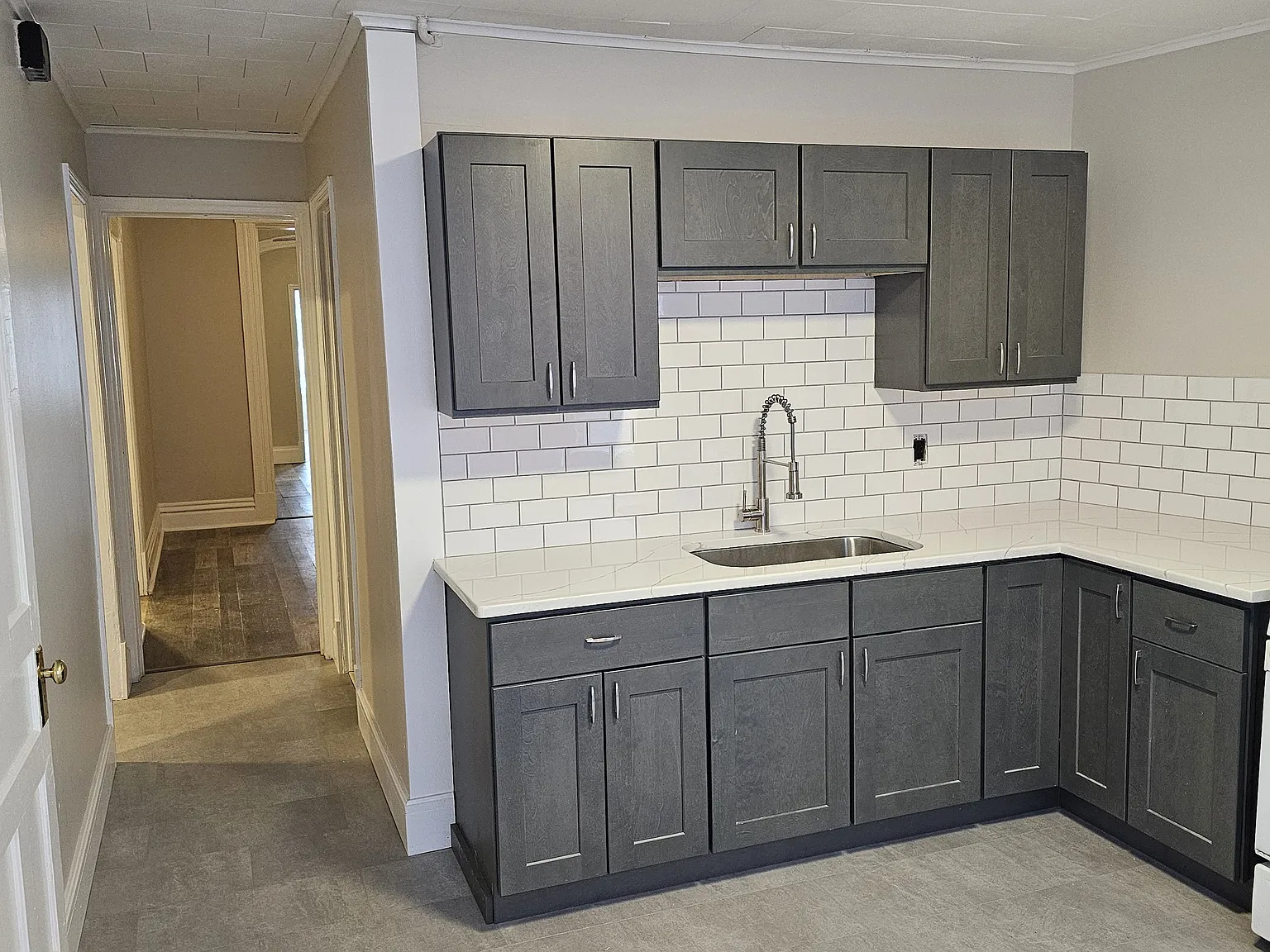 2 bed, 1400 sqft, $1,400 — Photo 1