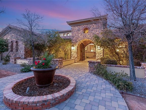 4th image of 62 Golf Estates Dr