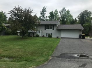 303 Shorewood Dr, International Falls, MN 56649