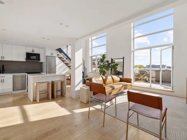 109 Waverly Ave APT 4B, Brooklyn, NY 11205